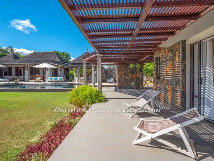 Villa de prestige 5 chambres sur un domaine golfique à Tamarin