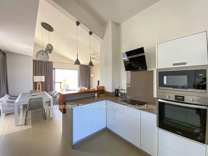 AZURI - Penthouse de prestige à louer à long terme
