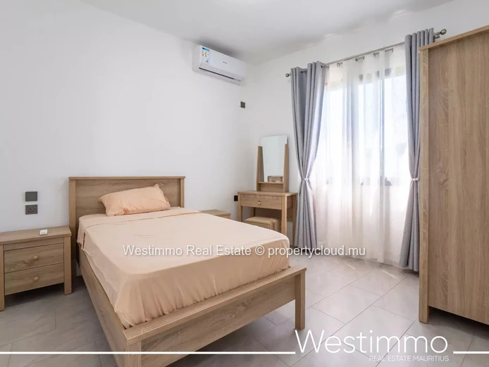 FLIC en FLAC - Appartement de 3 chambres dans une residence avec piscine à vendre