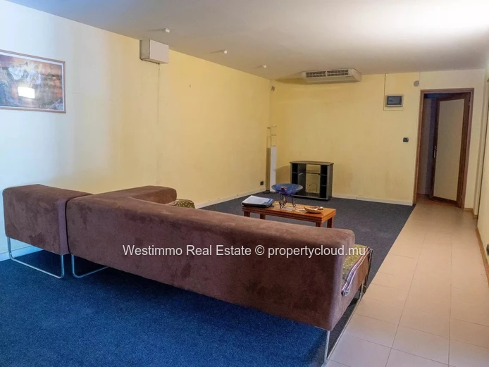 TAMARIN - Large 5-bedroom suite home