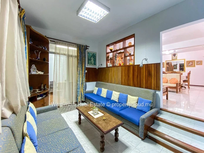 QUATRE BORNES – Élégant appartement de 135m² à louer | Confort, Espace & Emplacement Idéal