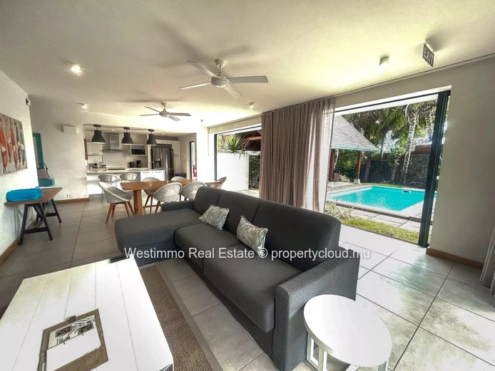 TAMARIN - Villa for sale with private pool and 3 bedrooms on 482 m²