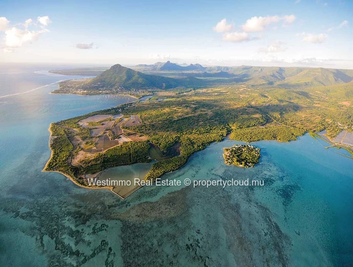Villa de plain-pied 3 suites à Rivière Noire avec vue mer