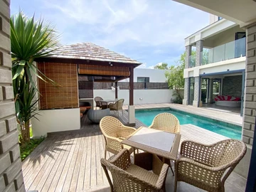 5 Bedroom Villa