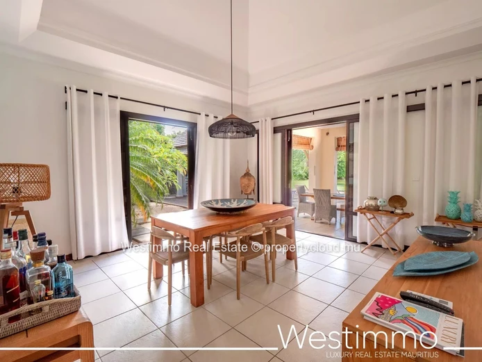 TAMARIN - Villa à vendre à Tamarina sur golf avec piscine et jardin