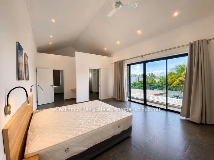 Trou aux Biches - Magnifique Villa meublée moderne de 5 chambres en suite avec piscine à louer