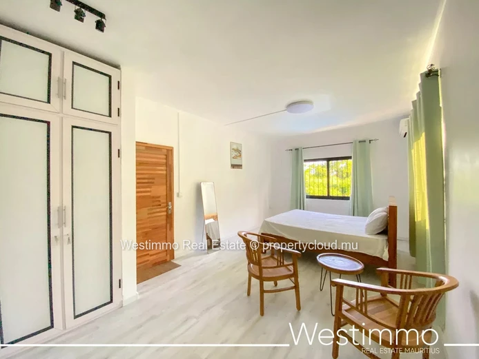 Location long terme Villa moderne neuve avec piscine