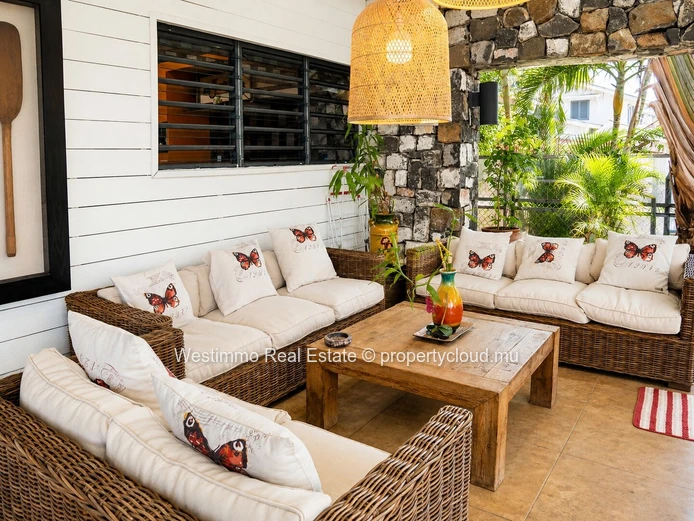 Architect-designed house with pool for sale in Flic en Flac