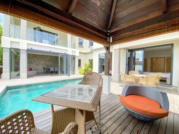 5 Bedroom Villa