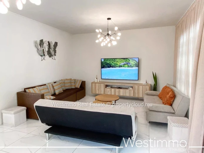 CALODYNE - Magnificent modern villa with swimming pool near the lagoon