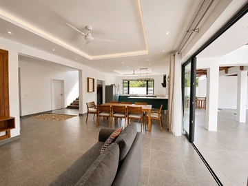 5 Bedroom Villa