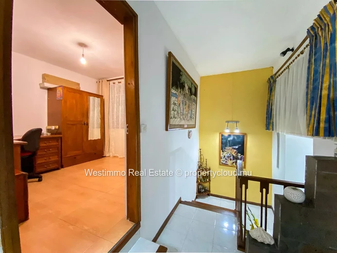 QUATRE BORNES – Élégant appartement de 135m² à louer | Confort, Espace & Emplacement Idéal
