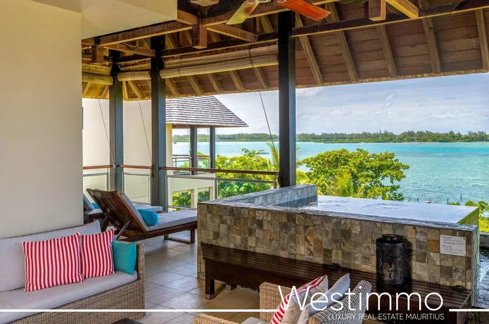 BEAU CHAMP - Appartement de 164m² avec piscine privée et 2 chambres