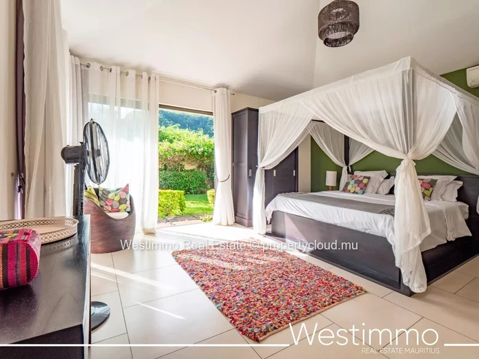 Villa de plain-pied 5 chambres avec vue sur le Rempart